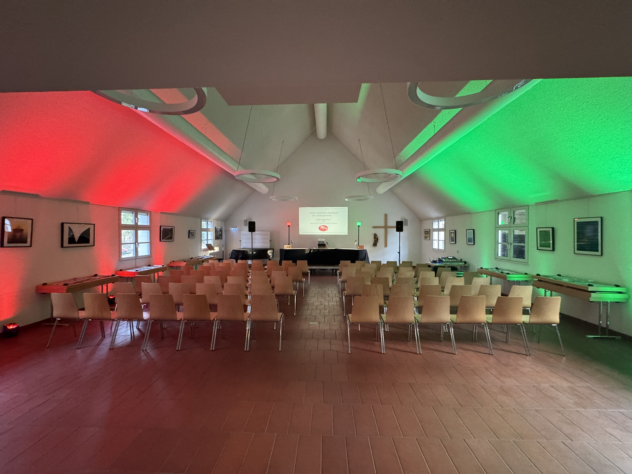 Podiumsdiskussion, Bild 2 von 3